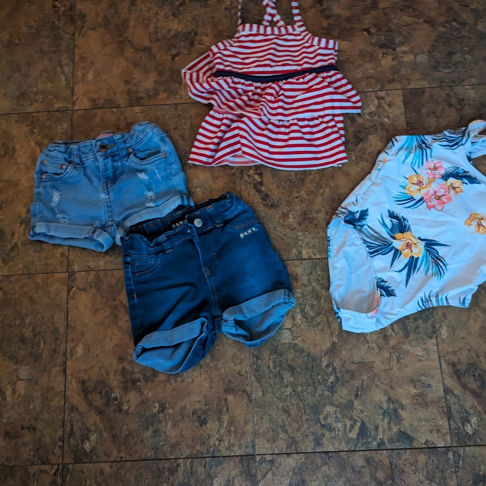 Girl clothes bundle size 3